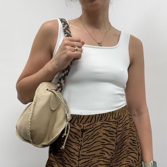 Valerie Steven’s Beige Leather Small Bucket Shoukder Bag Braided Leather Strap - Picture 14 of 16